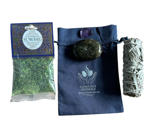 Kit Protection de l'aura- 1 bâton de sauge blanche- 1 Galet Labradorite- 1 pierre roulée Améthiste- Encens Saint Michael