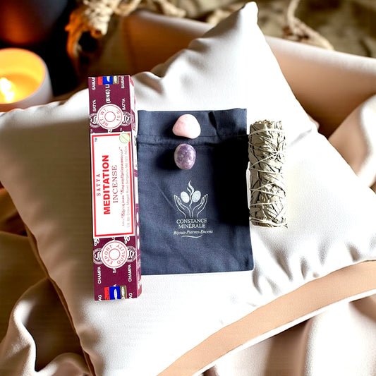 Kit Rêves Sacrés - 1 pierre roulée Améthiste- 1 pierre roulée Quartz Rose - 1bâton de sauge blanche- Encens de méditation Satya 15g