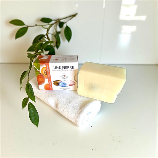 Savon exfoliant pêche-abricot 140 g